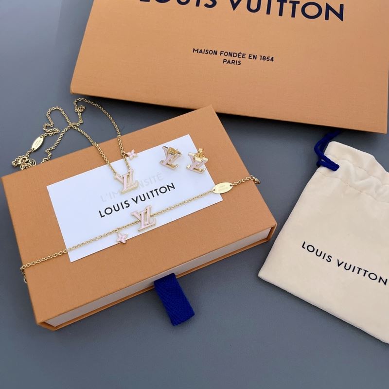 Louis Vuitton Necklaces